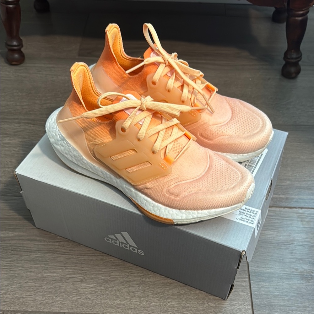 Adidas Women’s Ultraboost 22